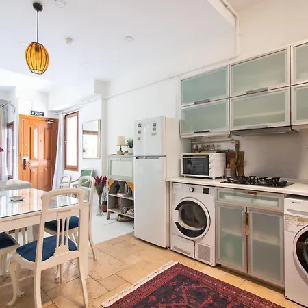 Lovely In Sultanahmet Old Apartamento Estambul